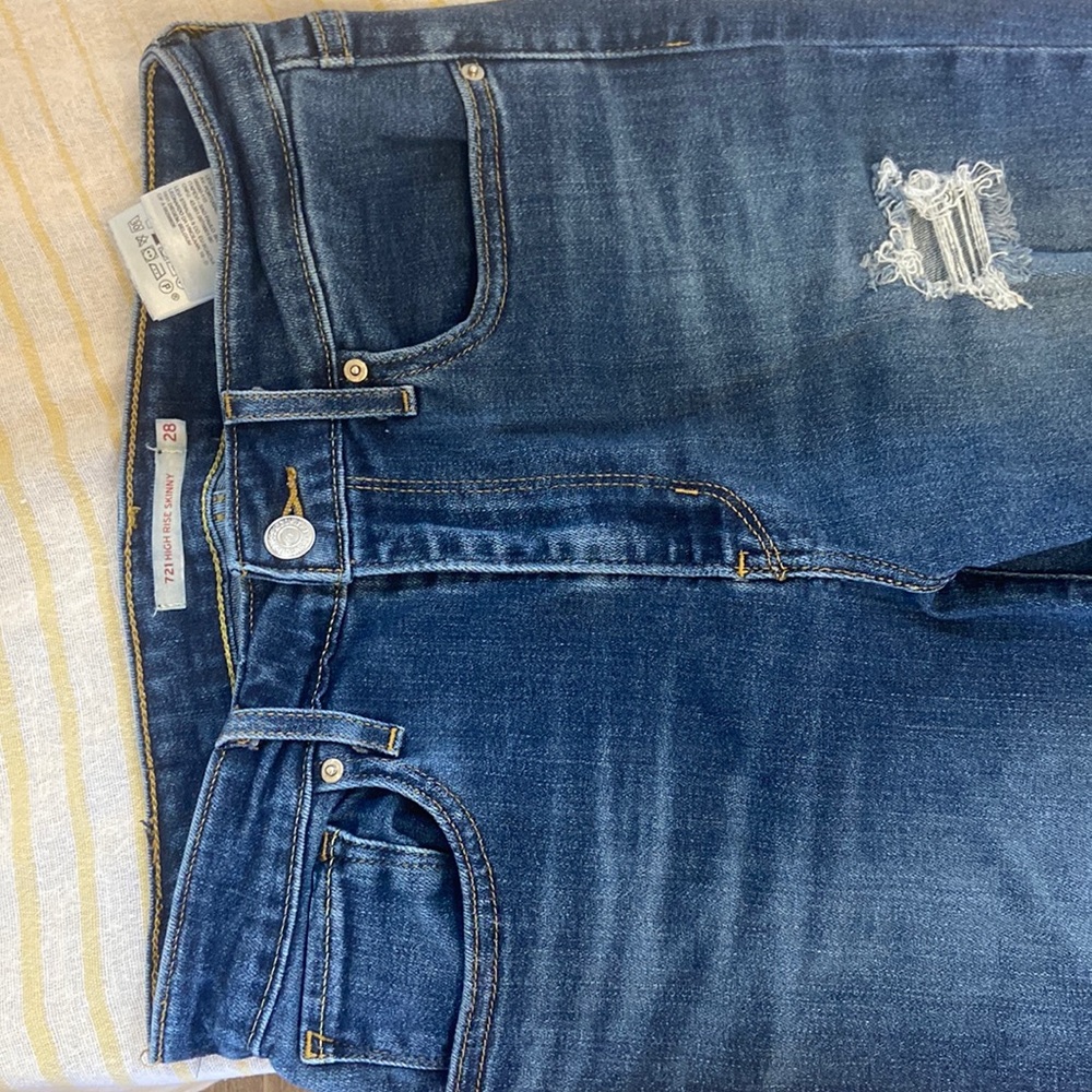 Juniors Jeans